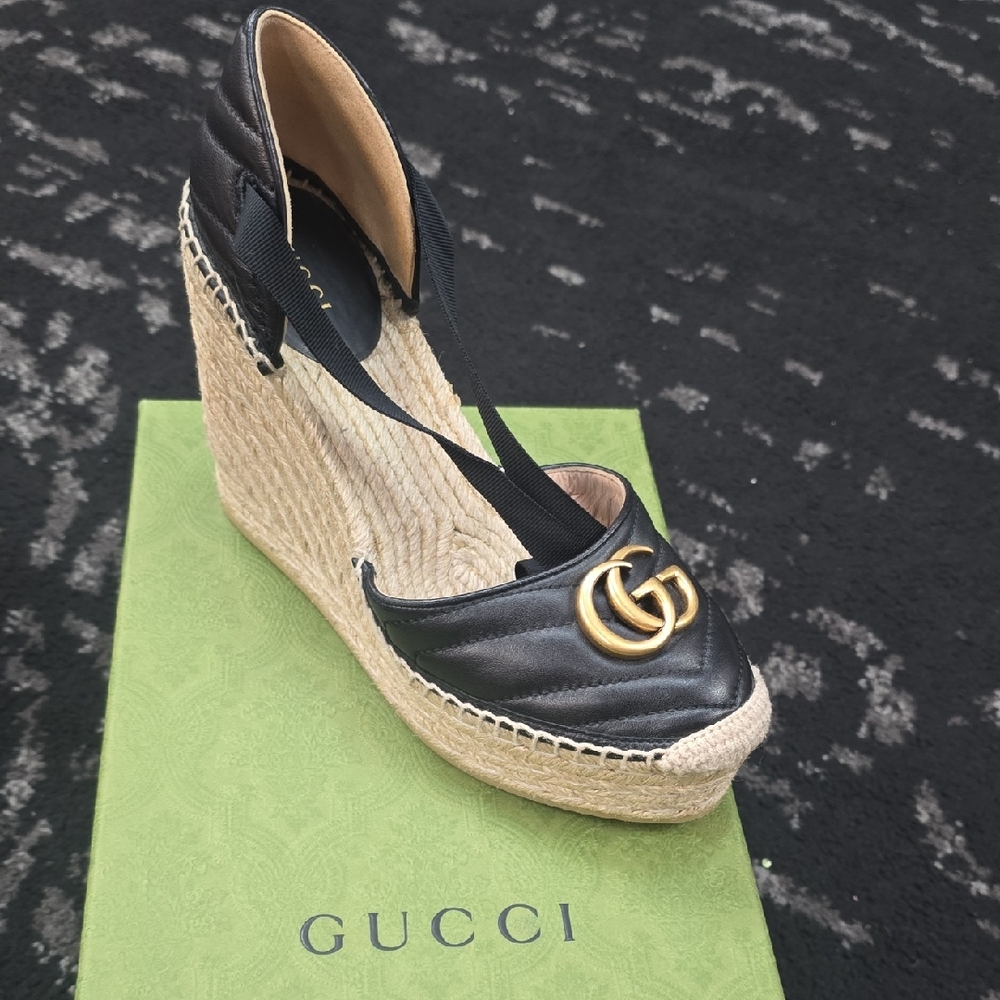 Gucci Black Wedge Shoes with Iconic Design